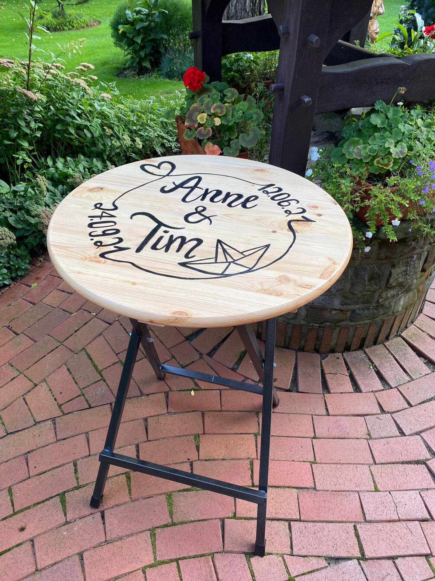 Stehtisch personalisiert – Bild 2