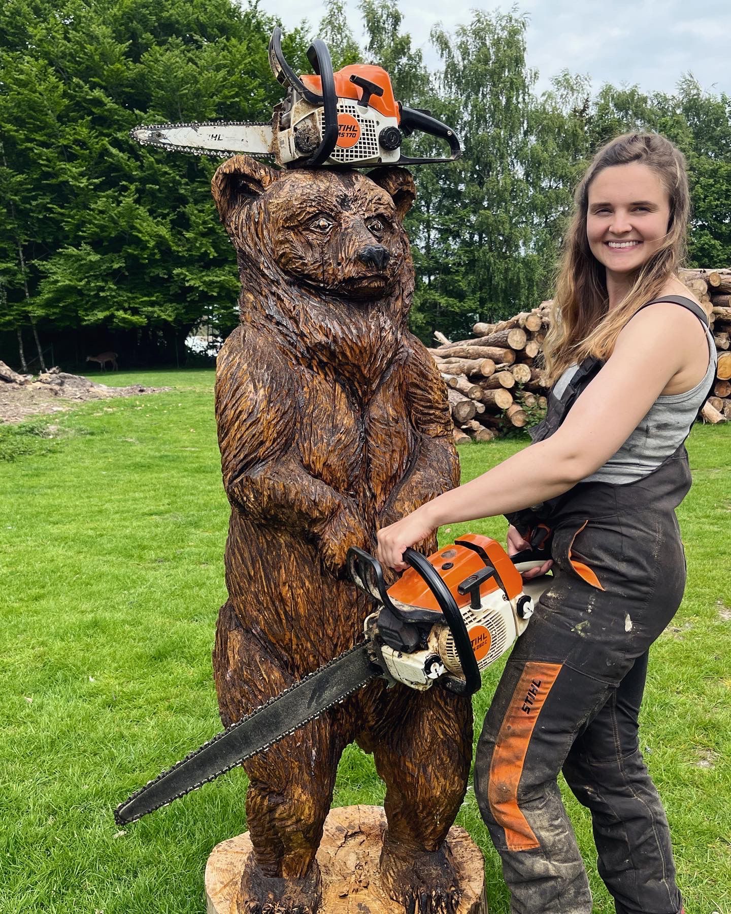 Bär Skulptur