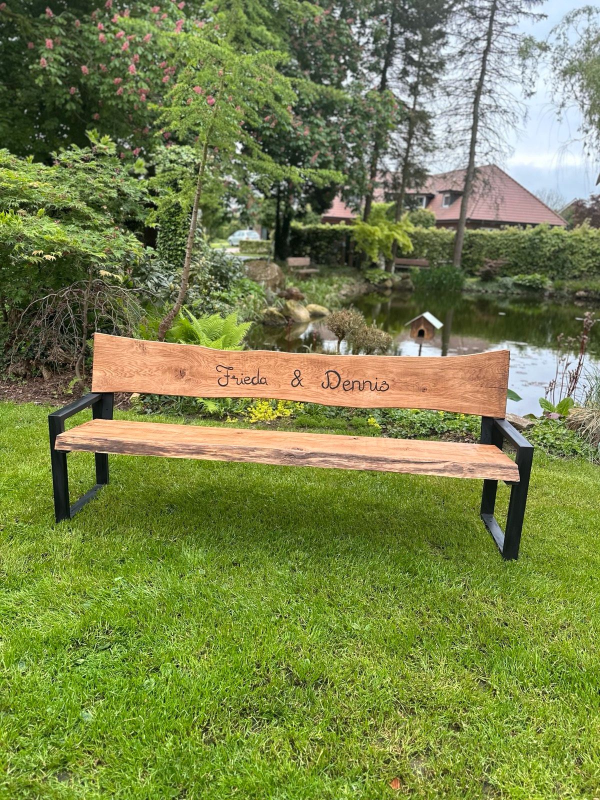 Holzbank mit Gravur – Bild 6